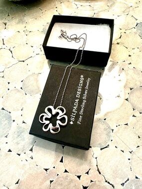 Silpada N1347 Sterling Silver 925 Cut Out Flower Pendant w/ 16" Necklace